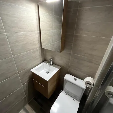 Διαμέρισμα Jordan'S Room 5 *
